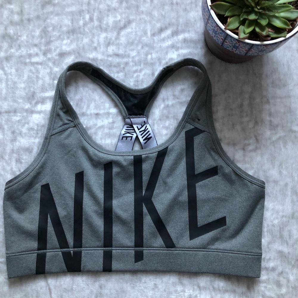 🍂🍂🍂NIKE SPORTS BRA